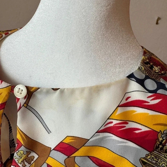 Red, Black, Gold Galinda Wans La Chine Petites Patterned Short Sleeve Top 12P - Picture 4 of 9